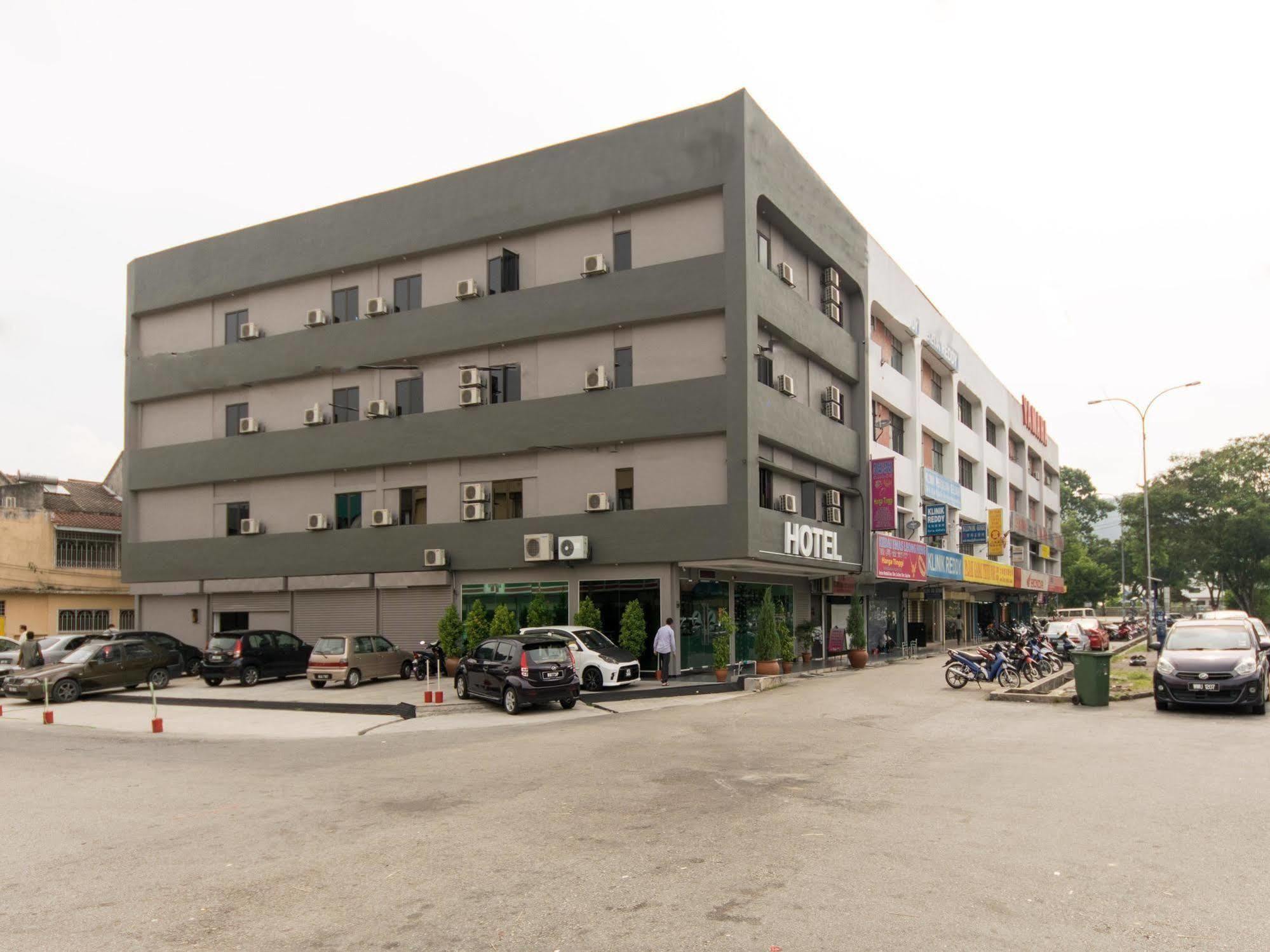 Lavana Hotel Batu Caves Exterior foto